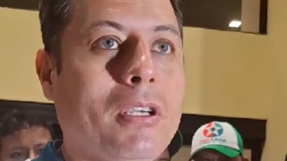 Lara pide otros moderadores para el debate y arguye que los medios son 'despiadados' con él