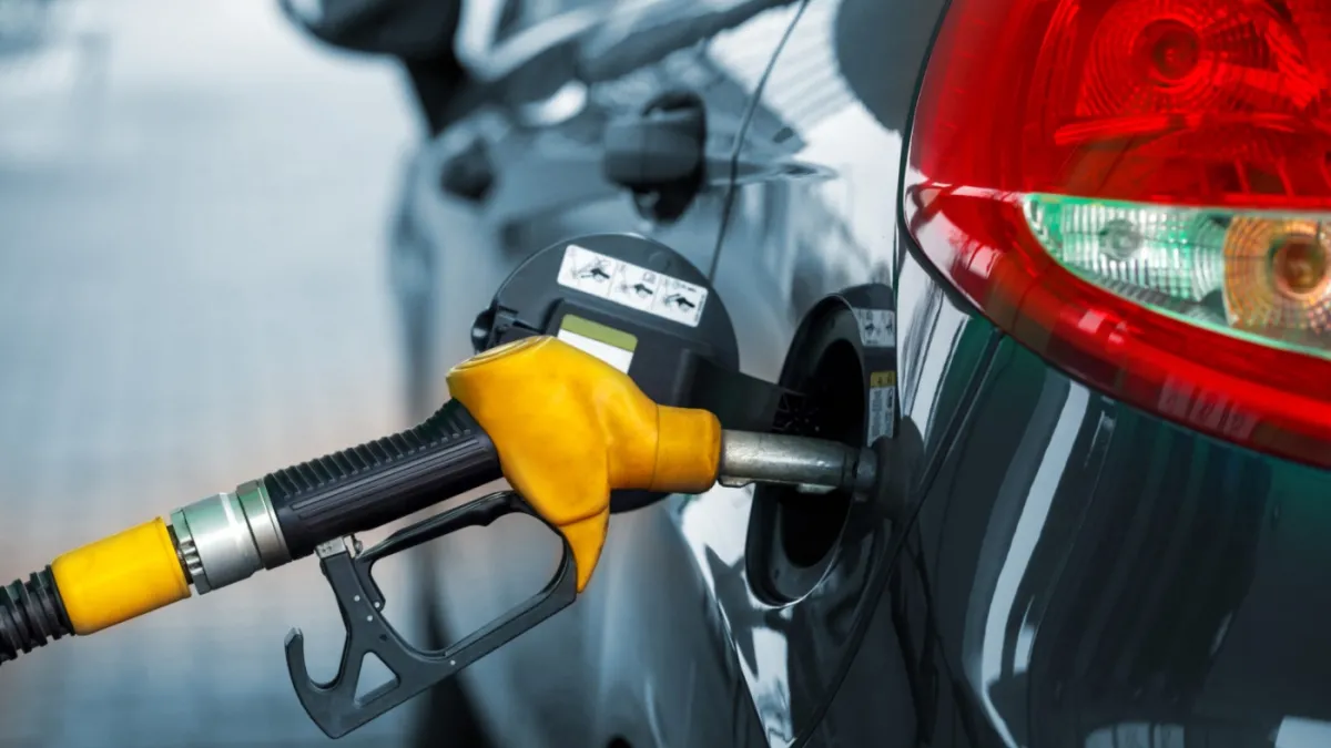 Sube otra vez el precio de la gasolina premium y del diésel ULS