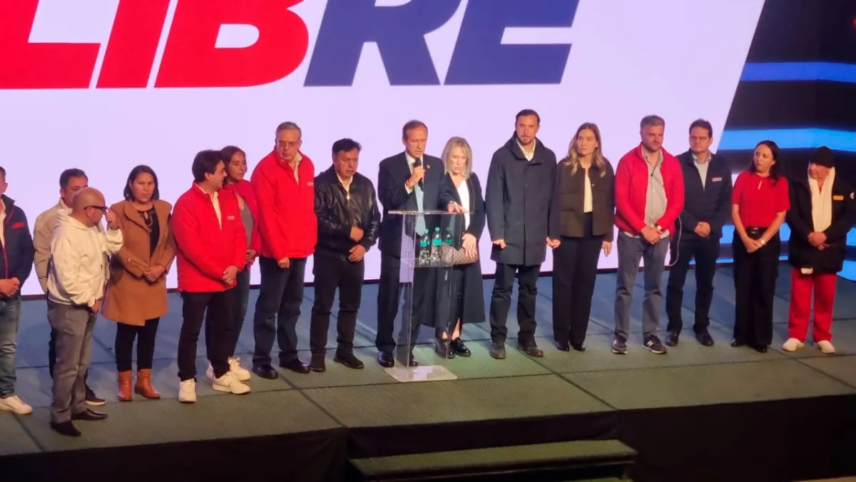 Tuto felicita a Rodrigo Paz y dice: ‘si no alcanzó, soy yo, pude haber hecho más’