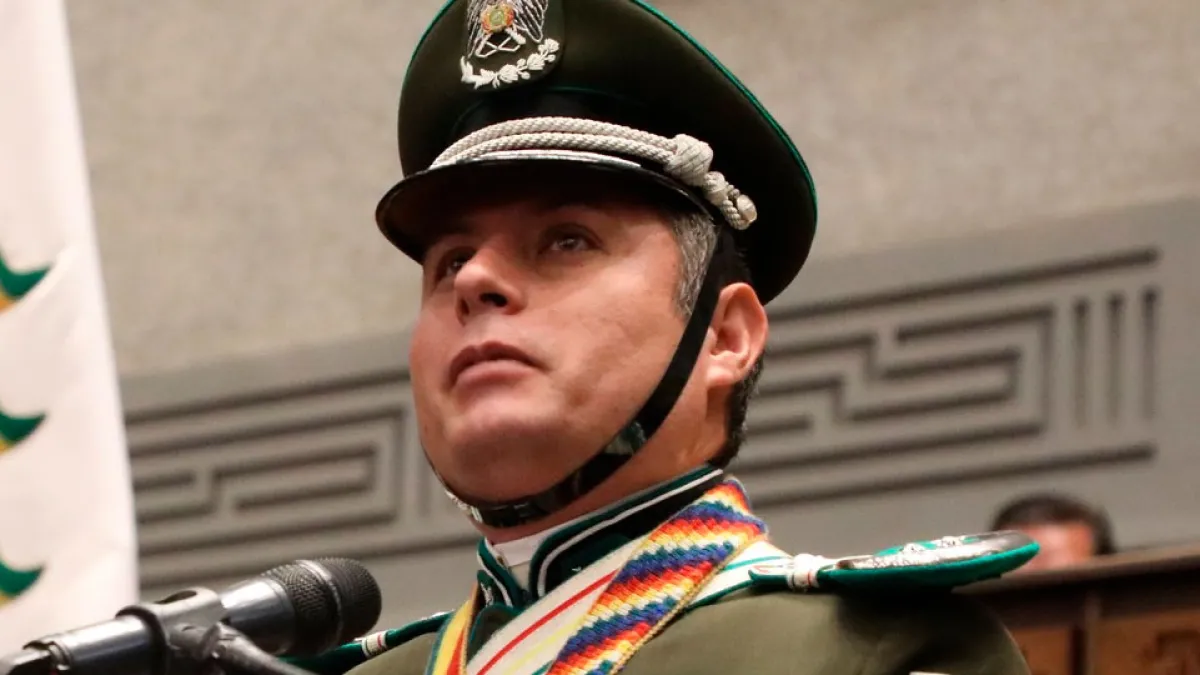 Lara: “Creo que es la última vez que me pongo el uniforme de la Policía, ahora mi uniforme es Bolivia”