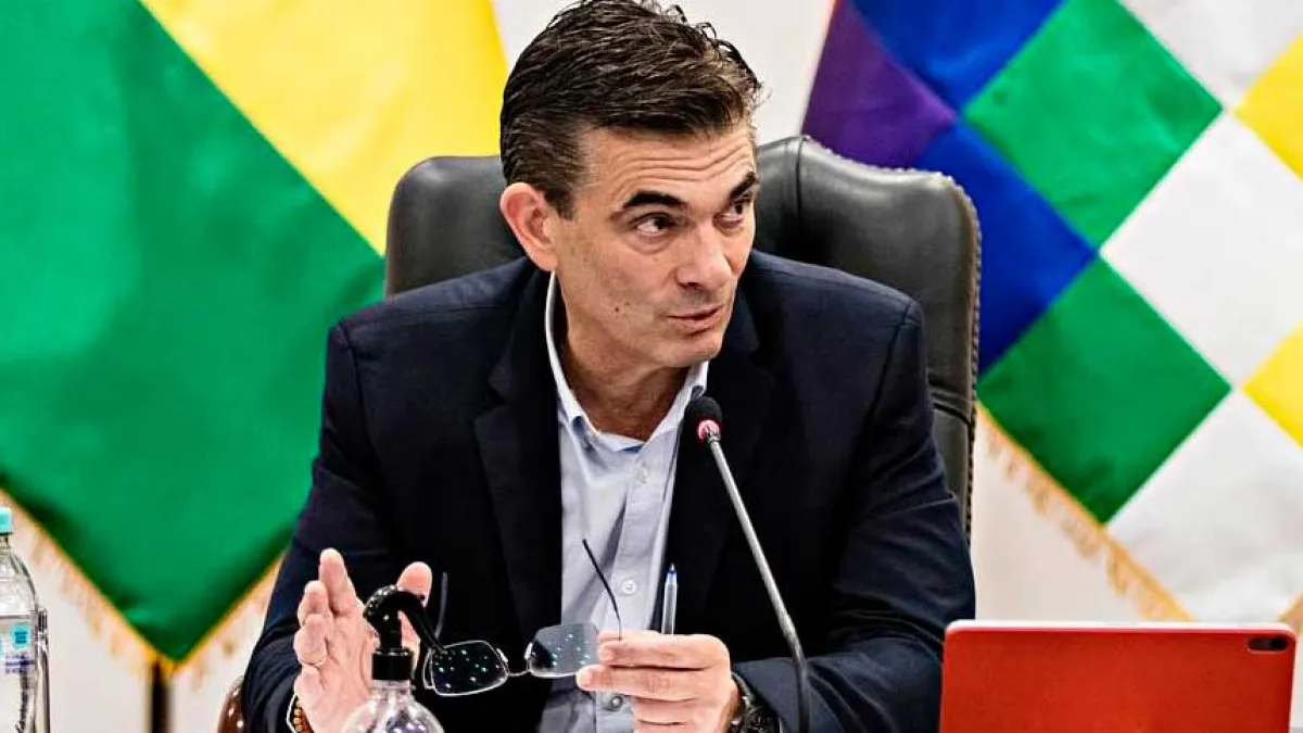 Paz considera cumplidas las promesas sobre combustible, dólar y cerrar el Ministerio de Justicia