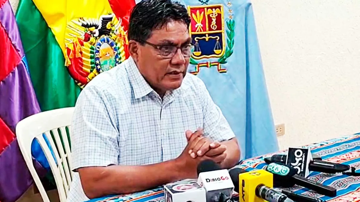 Héctor Arce retira su candidatura para gobernador de Cochabamba