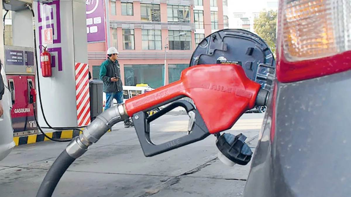 Ministro afirma que demanda por diésel cayó en el país en 30% y esto influirá en el contrabando