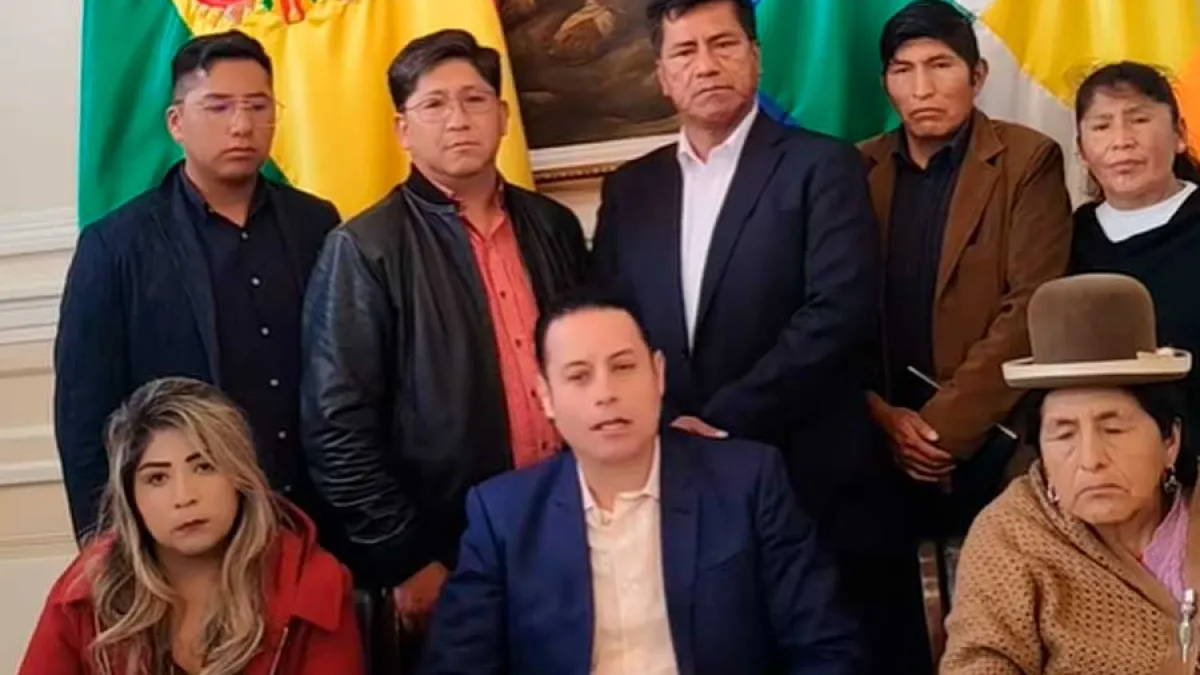 Lara plantea frenar mediante ley los decretos cuestionados de Paz y pide apoyo de bancadas